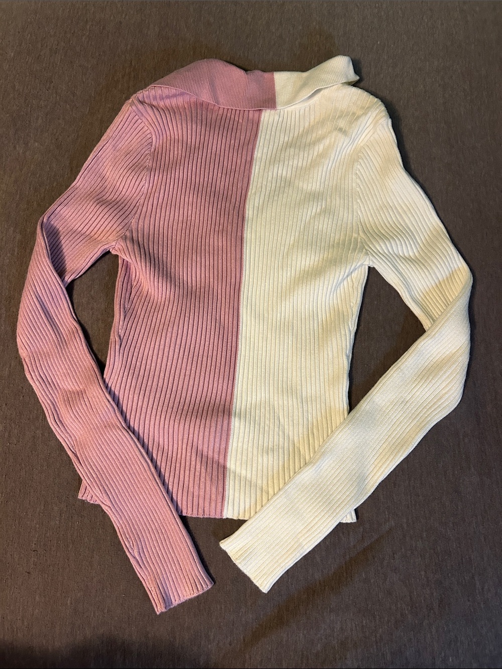 Abercrombie & Fitch Two-Tone Pink and White Ribbed Button-Up Cardigan - Picture 2 of 2